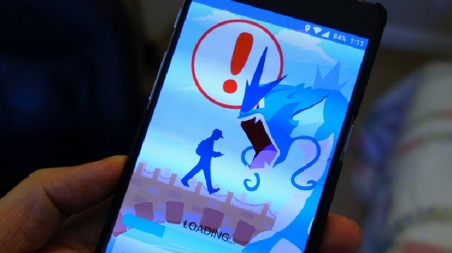Una aplicación falsa de Pokemon Go bloquea el teléfono y pincha en anuncios de porno repetidamente