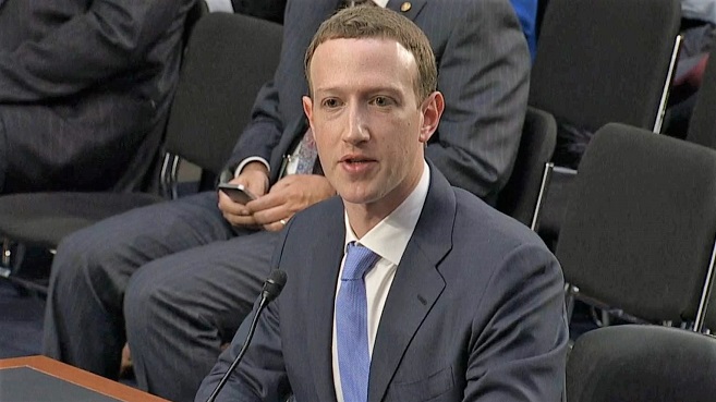 Marck Zuckerberg en el Congreso
