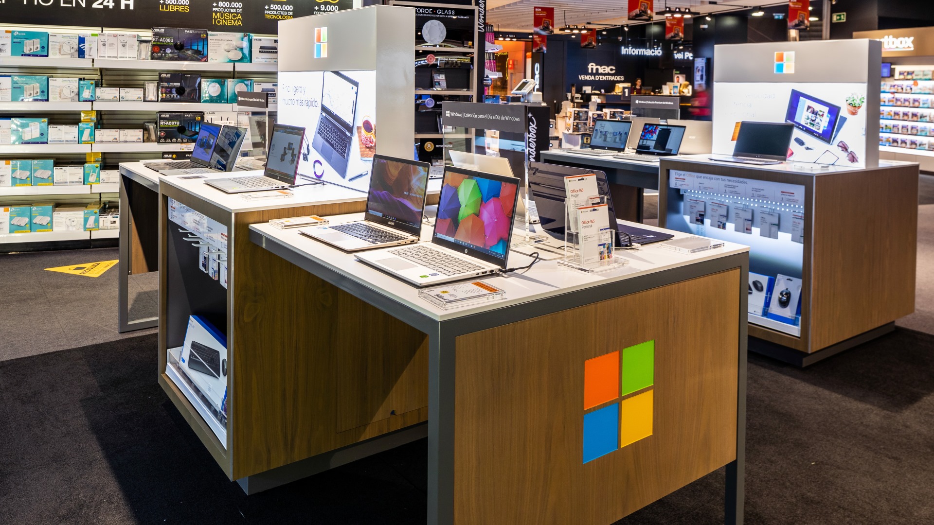 Microsoft abre en Fnac su primera tienda Retail Reimagined de España