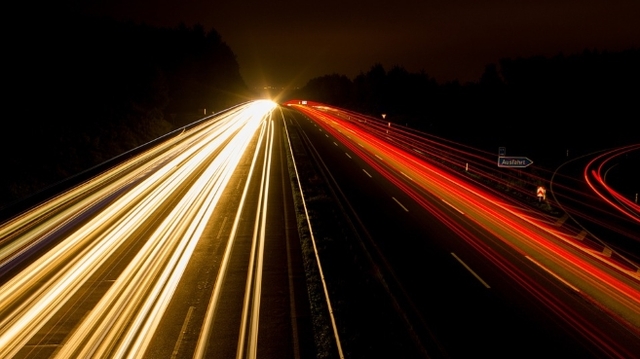 velocidad internet luces carretera